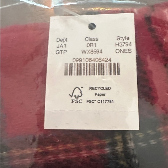 JCrew Plaid scarf in Italian wool - Picture 2 of 3